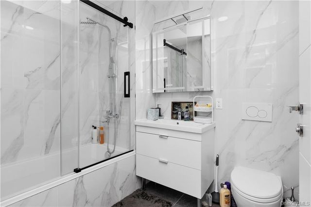 15 W End Avenue 3F, Brooklyn, NY 11235
