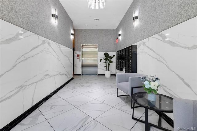 15 W End Avenue 3F, Brooklyn, NY 11235