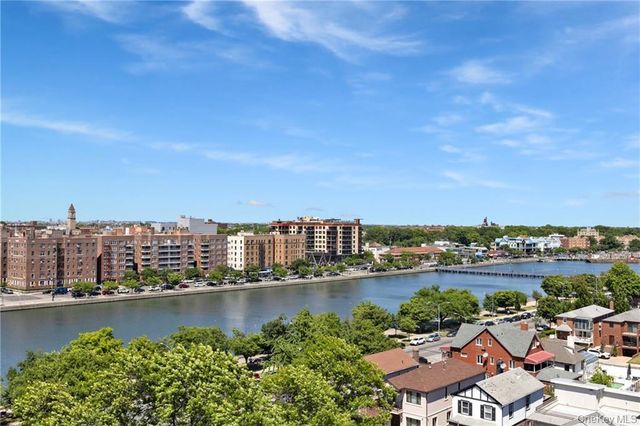 15 W End Avenue 3F, Brooklyn, NY 11235