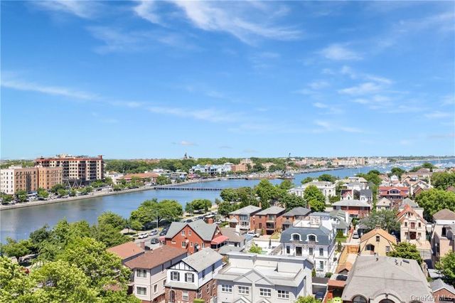 15 W End Avenue 3F, Brooklyn, NY 11235