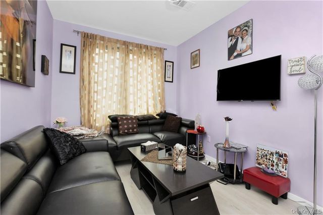 15 W End Avenue 3F, Brooklyn, NY 11235
