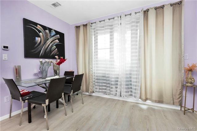 15 W End Avenue 3F, Brooklyn, NY 11235