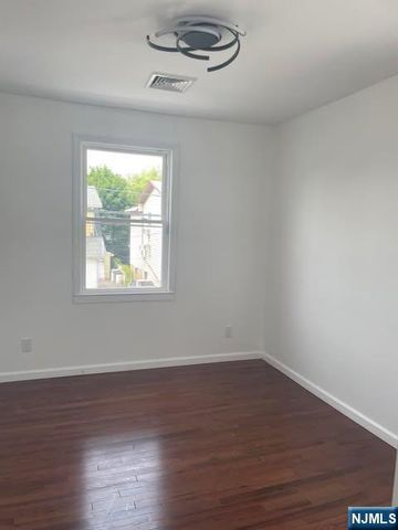 18 Pine Street 2, Lodi, NJ 07644