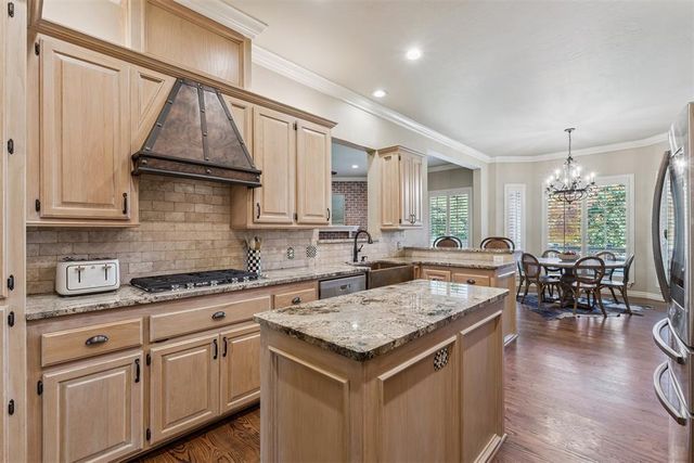 13908 Plantation Way, Edmond, OK 73013