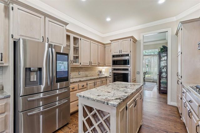 13908 Plantation Way, Edmond, OK 73013