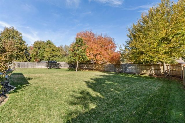 13908 Plantation Way, Edmond, OK 73013