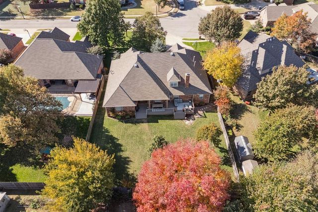 13908 Plantation Way, Edmond, OK 73013