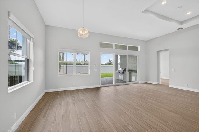 9901 Regency Way, Palm Beach Gardens, FL 33412