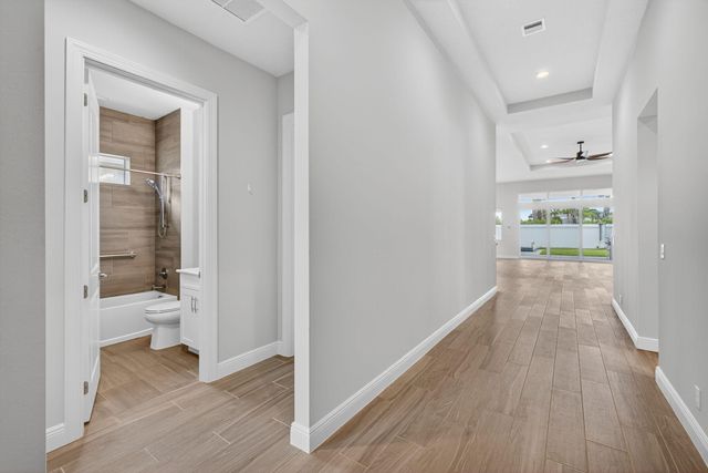 9901 Regency Way, Palm Beach Gardens, FL 33412