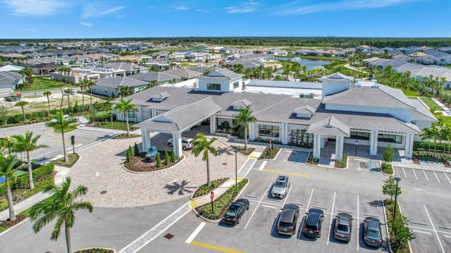 9901 Regency Way, Palm Beach Gardens, FL 33412