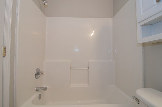 302 Chesire Way, Oak Grove, KY 42262