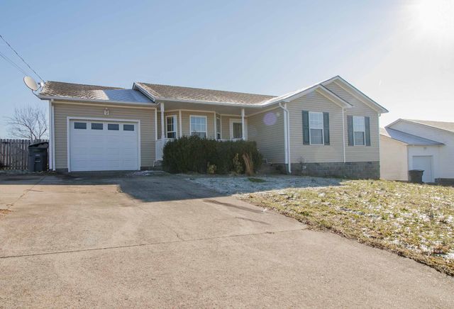 302 Chesire Way, Oak Grove, KY 42262