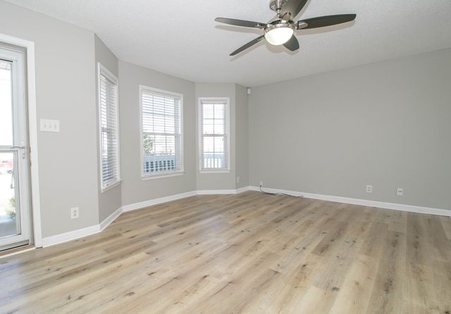 302 Chesire Way, Oak Grove, KY 42262