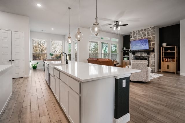 1843 Granite Way, Van Alstyne, TX 75495