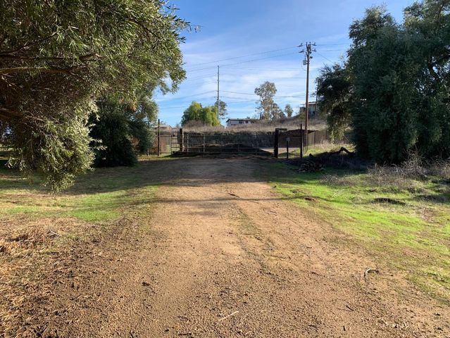 30100 Los Alamos, Murrieta, CA 92563