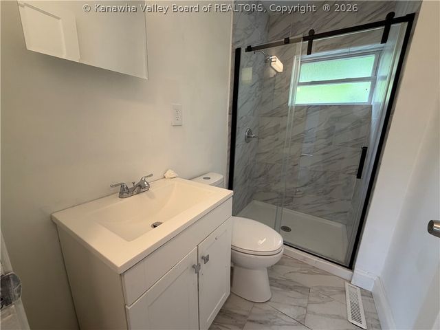 1020 Temple Street, Charleston, WV 25387