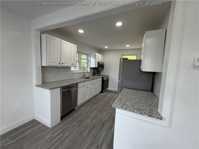 1020 Temple Street, Charleston, WV 25387