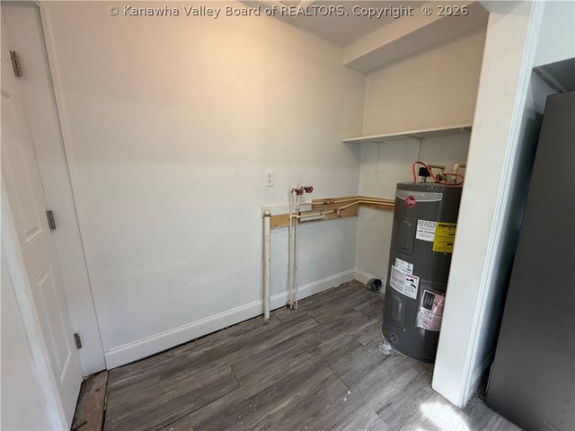 1020 Temple Street, Charleston, WV 25387