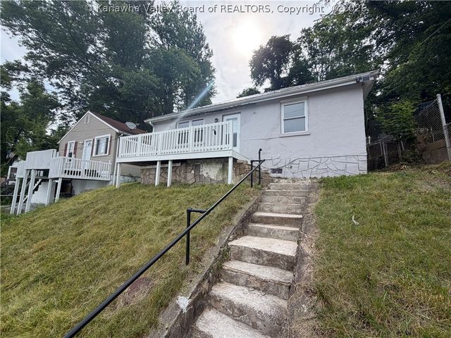 1020 Temple Street, Charleston, WV 25387