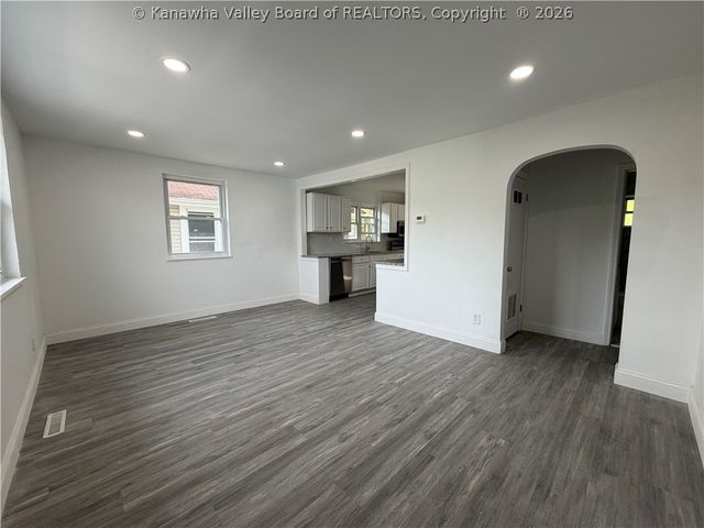 1020 Temple Street, Charleston, WV 25387