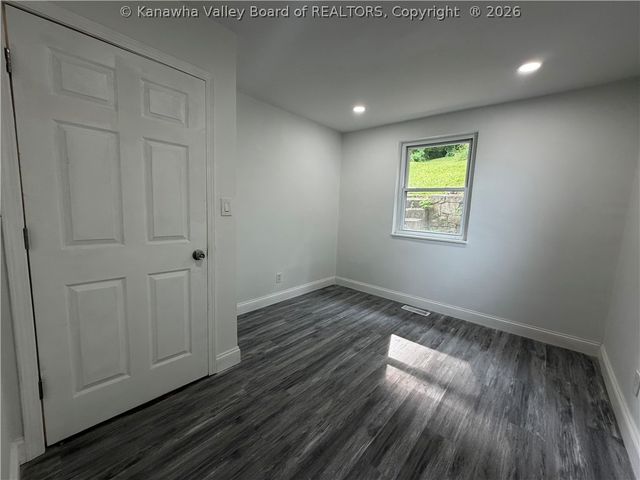 1020 Temple Street, Charleston, WV 25387