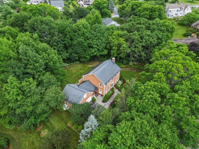 10 Brownell Way, South Burlington, VT 05403