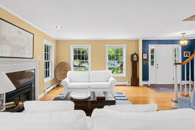 10 Brownell Way, South Burlington, VT 05403