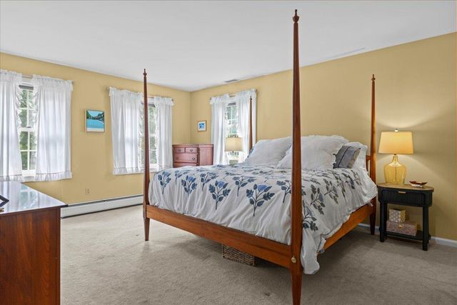 10 Brownell Way, South Burlington, VT 05403