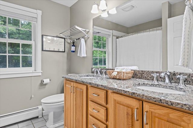 10 Brownell Way, South Burlington, VT 05403