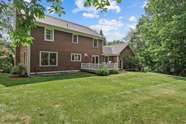 10 Brownell Way, South Burlington, VT 05403