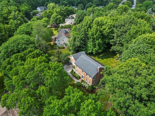 10 Brownell Way, South Burlington, VT 05403