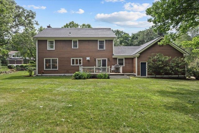 10 Brownell Way, South Burlington, VT 05403
