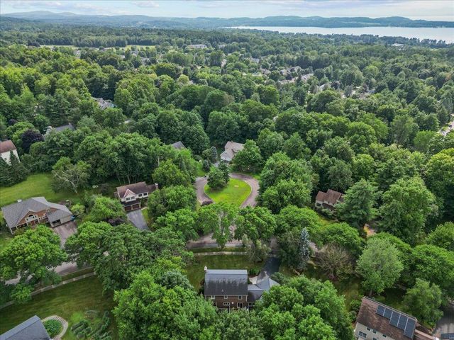 10 Brownell Way, South Burlington, VT 05403