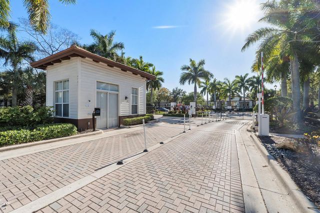4760 Mimosa Place 1016, Coconut Creek, FL 33073
