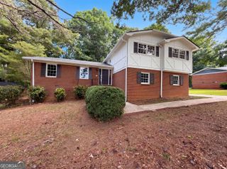 1938 Surrey Trail SE, Conyers, GA 30013