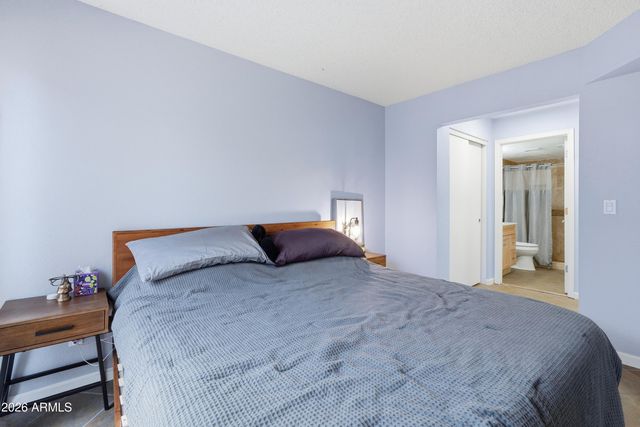 3302 E AIRE LIBRE Avenue 102, Phoenix, AZ 85032