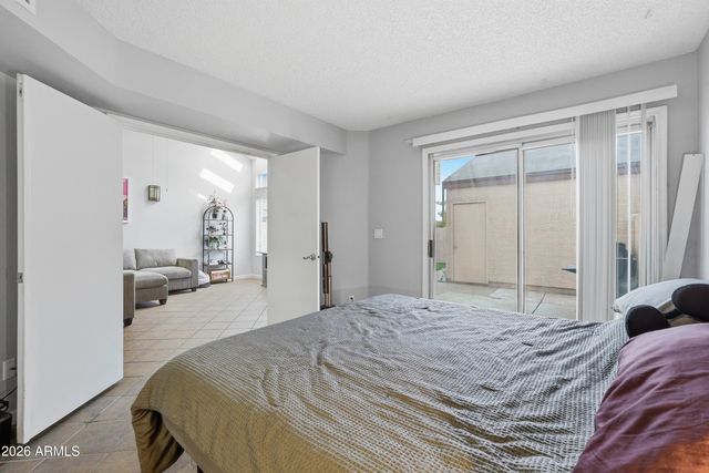 3302 E AIRE LIBRE Avenue 102, Phoenix, AZ 85032