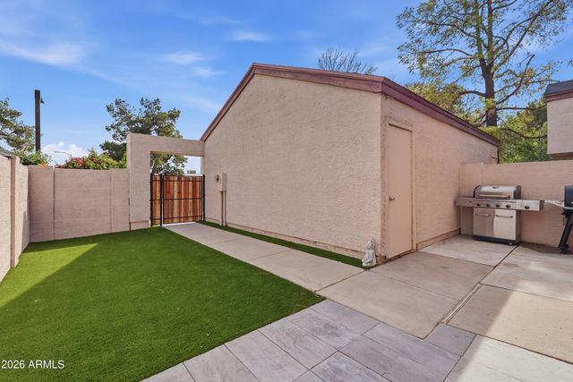 3302 E AIRE LIBRE Avenue 102, Phoenix, AZ 85032