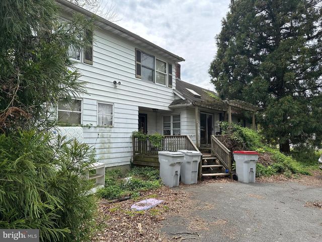 520 W WEYMOUTH RD, Vineland, NJ 08360