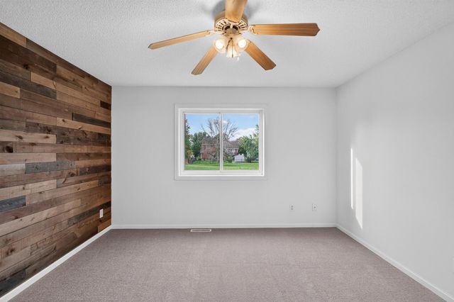1212 Elm Street, Farmington, MN 55024