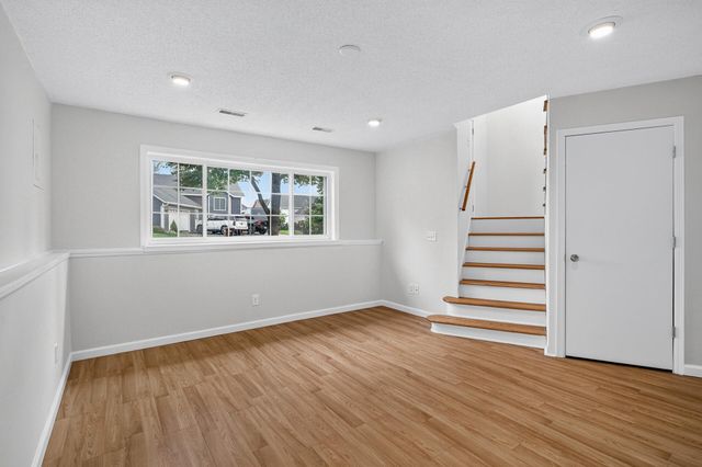 1212 Elm Street, Farmington, MN 55024