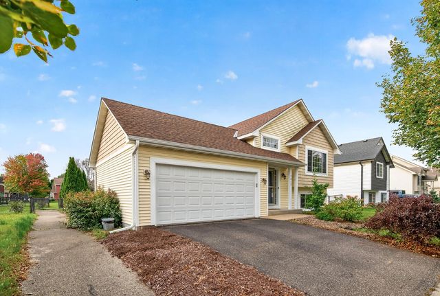 1212 Elm Street, Farmington, MN 55024