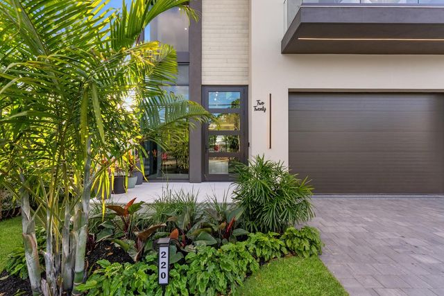 220 S Swinton Avenue, Delray Beach, FL 33444