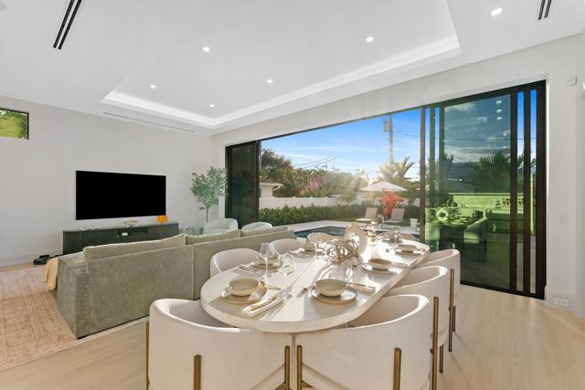 220 S Swinton Avenue, Delray Beach, FL 33444