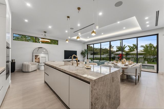 220 S Swinton Avenue, Delray Beach, FL 33444