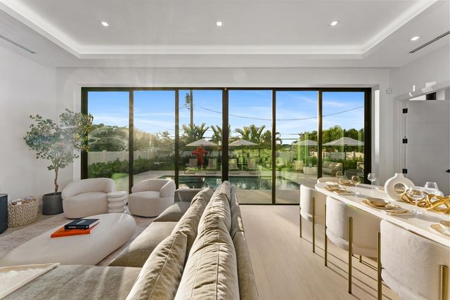 220 S Swinton Avenue, Delray Beach, FL 33444