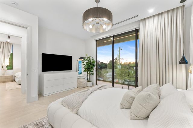 220 S Swinton Avenue, Delray Beach, FL 33444