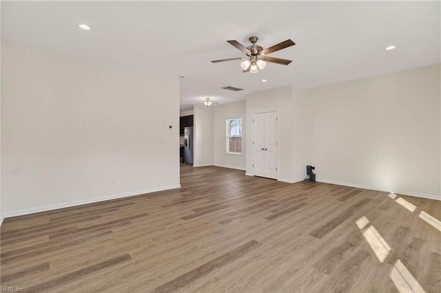 1103 Peartree RD, Elizabeth City, NC 27909