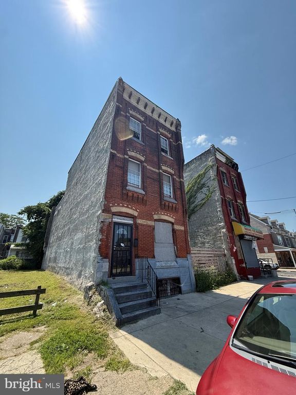 2236 W DIAMOND ST, Philadelphia, PA 19121