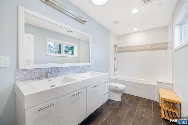 87 Monroe Avenue, Cresskill, NJ 07626
